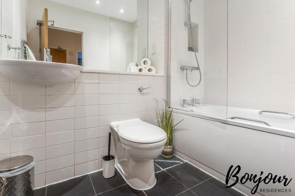 Spacious 2Br-1Ba - Grassmarket - Free Parking By Bonjour Residences Эдинбург Экстерьер фото