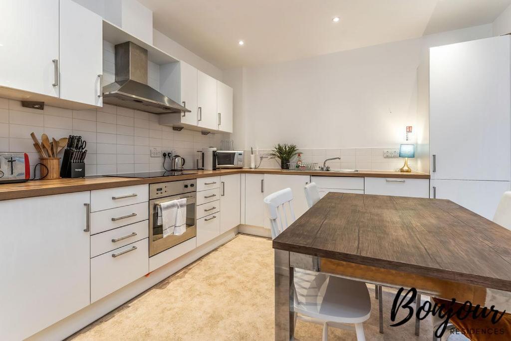 Spacious 2Br-1Ba - Grassmarket - Free Parking By Bonjour Residences Эдинбург Экстерьер фото